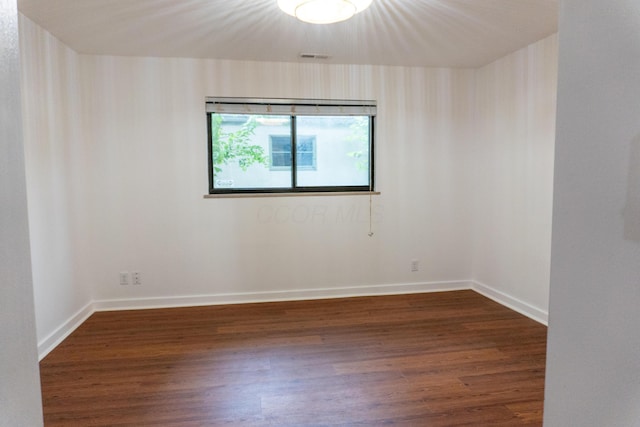 173 S Chesterfield Rd, Columbus, OH 43209 - spare room featuring wood finished floors and baseboards
