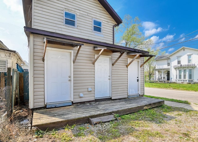 exterior space featuring fence