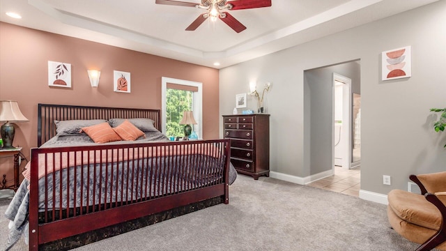 87 Dartmouth Rd SE, Hebron, OH 43025 - carpeted bedroom featuring baseboards, recessed lighting, visible vents, and a tray ceiling