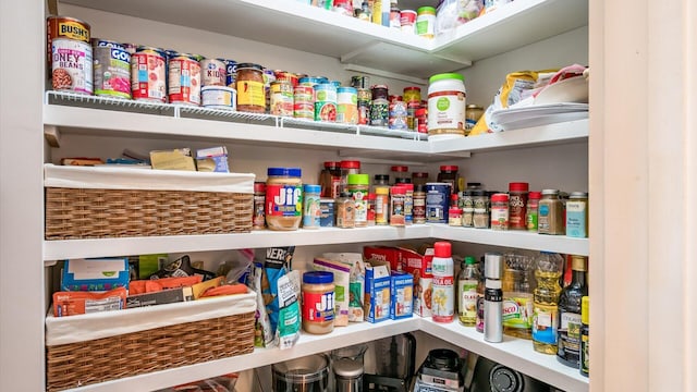 87 Dartmouth Rd SE, Hebron, OH 43025 - view of pantry