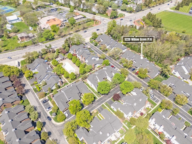 bird's eye view with a residential view