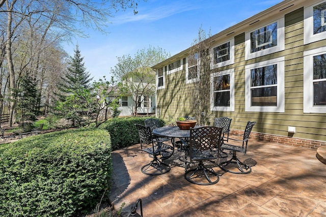 6767 Burnside Ln, Dublin, OH 43016 - view of patio featuring outdoor dining space