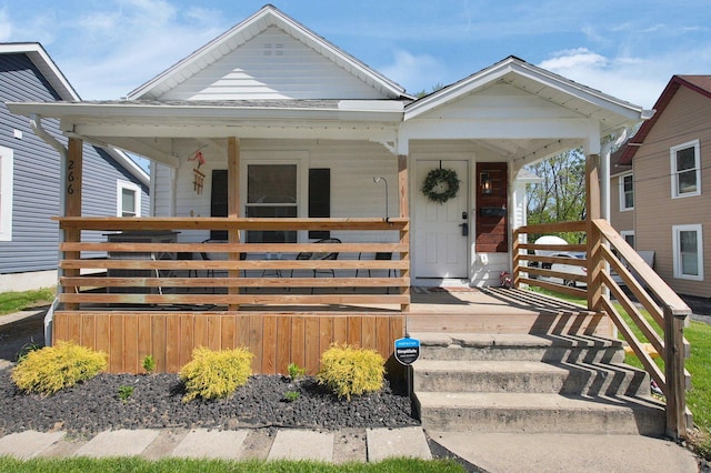 view of front of house featuring covered porch