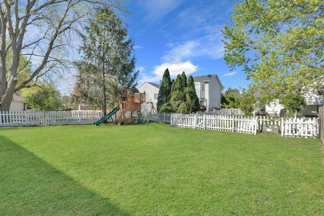 7847 Maplecreek Ct, Powell, OH 43065 - view of yard featuring a playground and a fenced backyard