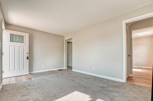2430 Renwood Pl, Columbus, OH 43211 - photo 4
