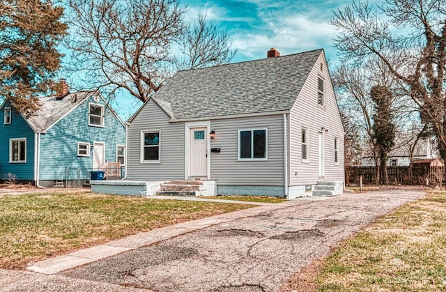 2430 Renwood Pl, Columbus, OH 43211 - photo 2