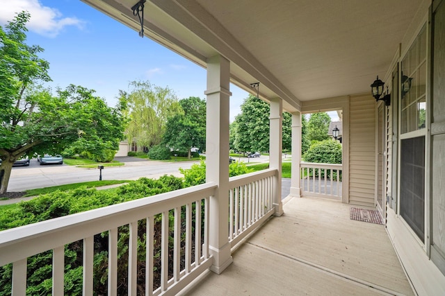 2977 Highwall Way, Columbus, OH 43221 - view of covered porch