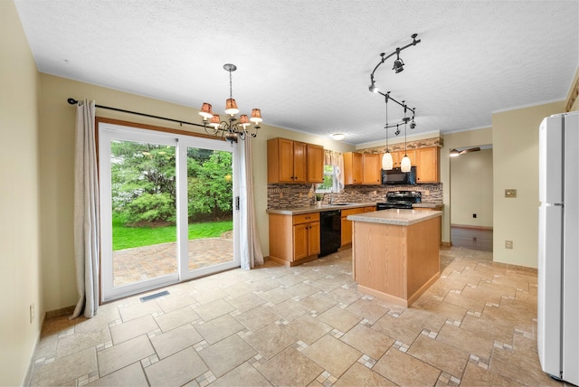 2977 Highwall Way, Columbus, OH 43221 - kitchen featuring black appliances, a sink, a chandelier, tasteful backsplash, and a textured ceiling