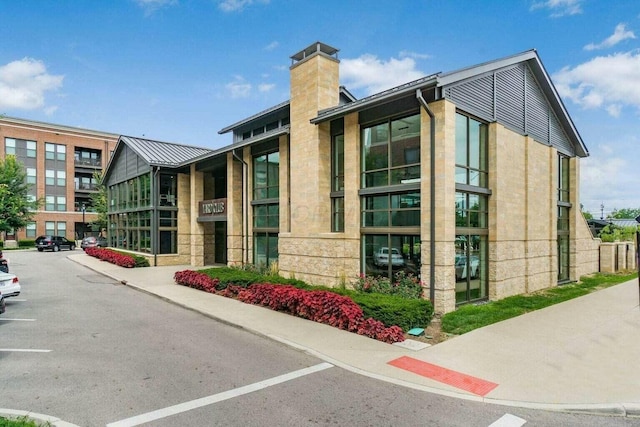 828 Bobcat Ave Unit 206, Columbus, OH 43212 - view of property with uncovered parking
