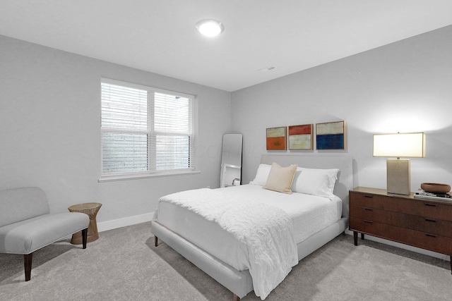 935 Pullman Pl, Columbus, OH 43212 - bedroom featuring baseboards and light colored carpet