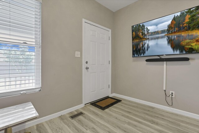 360 Hosack St, Columbus, OH 43207 - entrance foyer featuring baseboards, light wood-type flooring, and visible vents