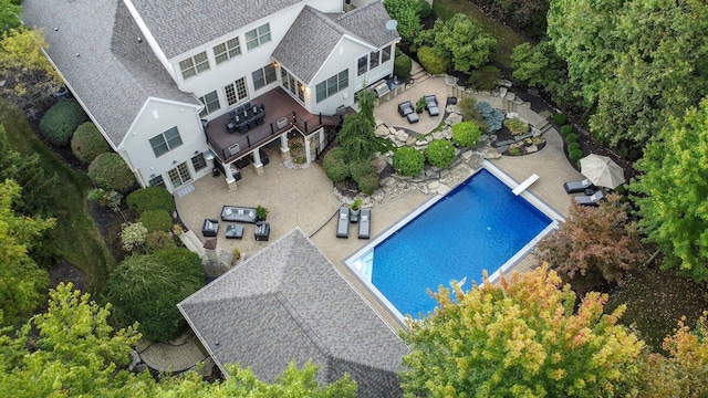 2443 Shepherd Ct, Powell, OH 43065 - aerial view of property and surrounding area featuring a pool area