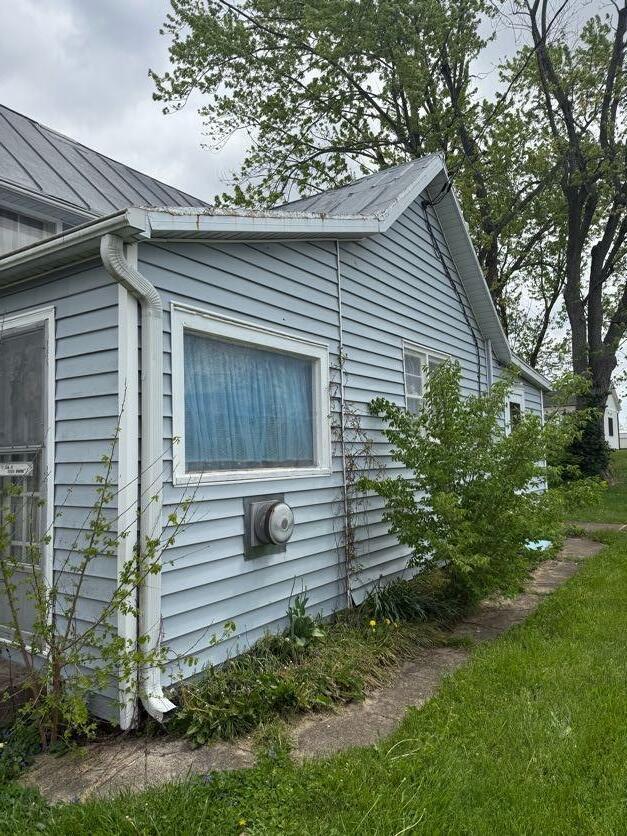 view of side of home