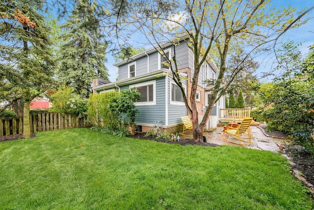 1938 W 5th Ave, Columbus, OH 43212 - back of property with a wooden deck