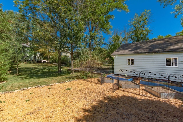 view of yard with a vegetable garden
