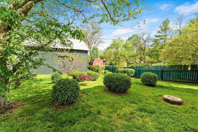 22 Elizabeth St, Delaware, OH 43015 - view of yard featuring fence