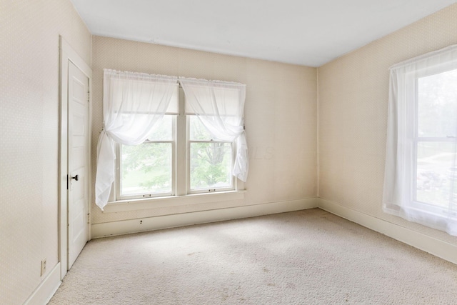 22 Elizabeth St, Delaware, OH 43015 - empty room featuring baseboards and carpet
