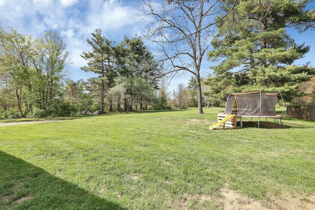 5300 Clark State Rd, Columbus, OH 43230 - view of yard with a trampoline