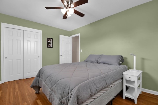 895 Janet Dr, Columbus, OH 43224 - bedroom featuring a ceiling fan, baseboards, wood finished floors, and a closet