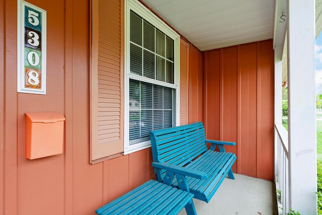 5308 Sharon Ave, Columbus, OH 43214 - balcony with covered porch