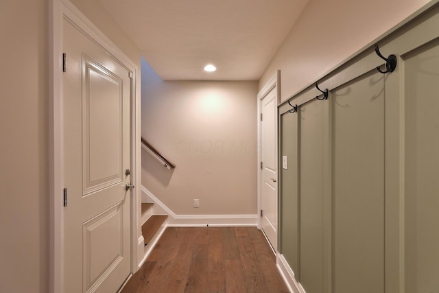 1012 Ewing Aly, Columbus, OH 43201 - interior space featuring baseboards, recessed lighting, and dark wood-type flooring