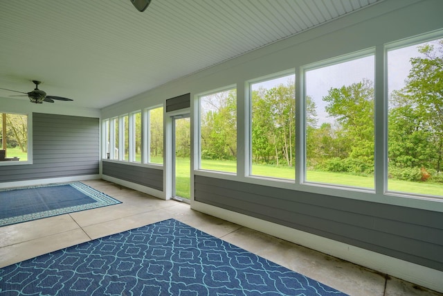 2051 River Rd, Delaware, OH 43015 - unfurnished sunroom with a ceiling fan and healthy amount of natural light