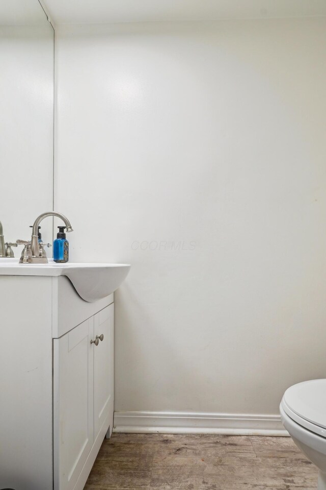 996 Chatham Ln Unit E, Columbus, OH 43221 - photo 8