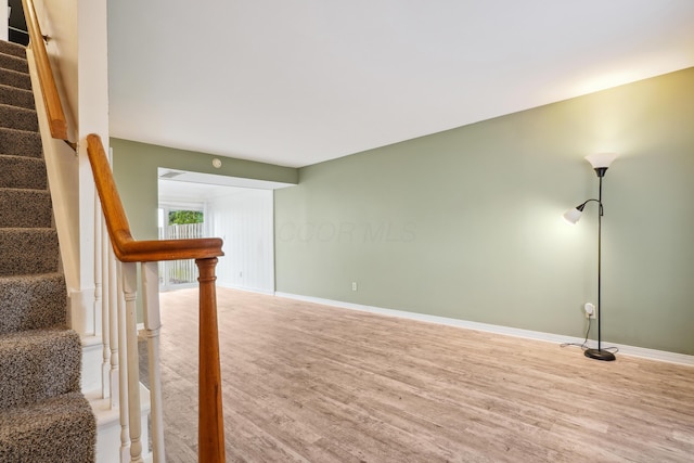 996 Chatham Ln Unit E, Columbus, OH 43221 - photo 3