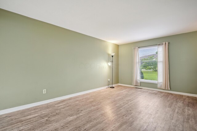 996 Chatham Ln Unit E, Columbus, OH 43221 - photo 6