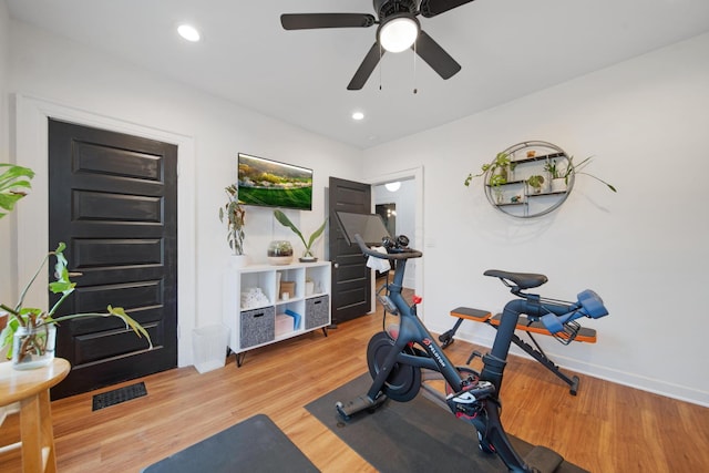 618 Berkeley Rd, Columbus, OH 43205 - exercise area with baseboards, wood finished floors, a ceiling fan, and recessed lighting