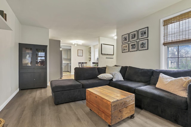 603 S James Rd, Columbus, OH 43213 - living area featuring light wood-type flooring and baseboards