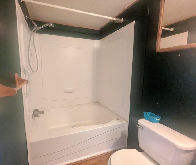 200 Ann St, New Straitsville, OH 43766 - bathroom with toilet and shower / tub combination