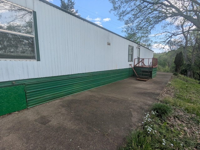 200 Ann St, New Straitsville, OH 43766 - view of side of property
