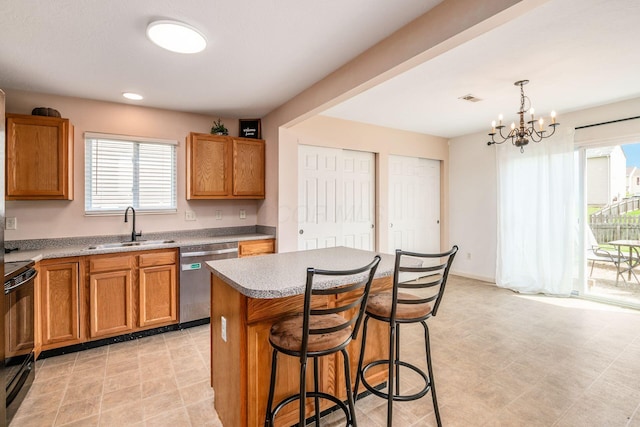 kitchen with an inviting chandelier, a sink, plenty of natural light, black range with electric cooktop, and stainless steel dishwasher