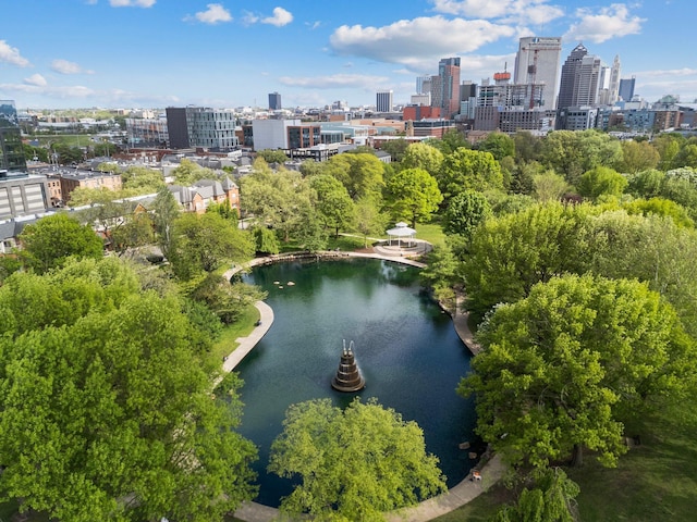 884 Neil Ave, Columbus, OH 43215 - aerial view of property and surrounding area with city skyline and a nearby body of water