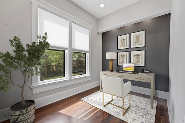 884 Neil Ave, Columbus, OH 43215 - office featuring wood finished floors and recessed lighting