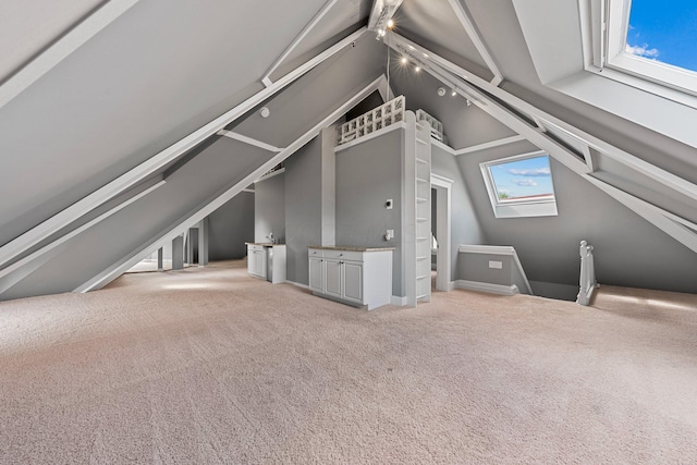 884 Neil Ave, Columbus, OH 43215 - bonus room with light colored carpet and lofted ceiling
