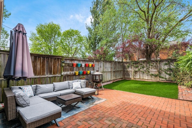 200 Thurman Ave, Columbus, OH 43206 - view of patio featuring outdoor lounge area and a fenced backyard