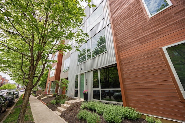 view of home's exterior