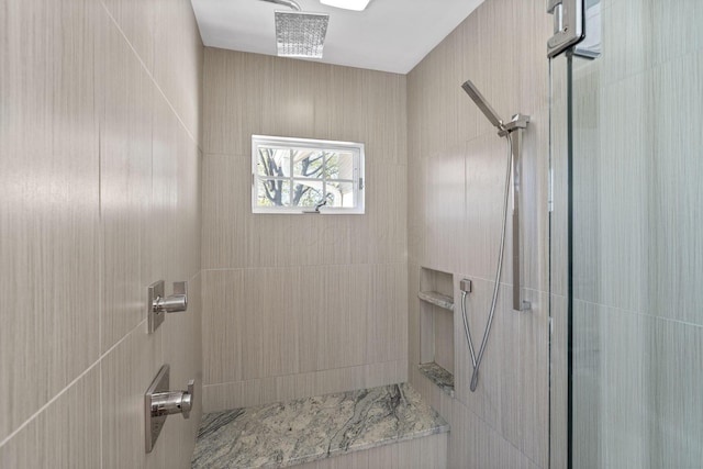 47 Richards Rd, Columbus, OH 43214 - full bathroom featuring a tile shower