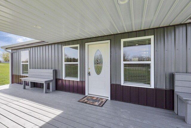 7435 Baltimore Somerset Rd NE, Thornville, OH 43076 - entrance to property featuring board and batten siding