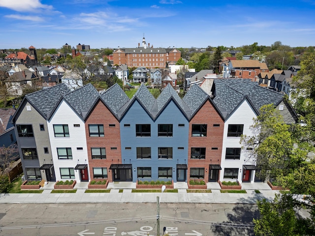 bird's eye view with a residential view