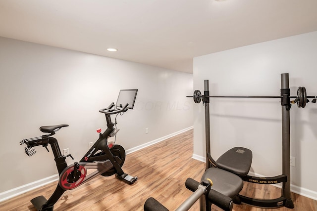 439 Chatham Rd, Columbus, OH 43214 - workout area featuring light wood-style floors, baseboards, and recessed lighting