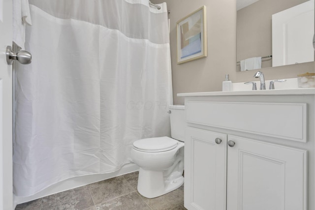 483 Autumn Ridge Cir, Pickerington, OH 43147 - bathroom with toilet, vanity, and a shower with curtain