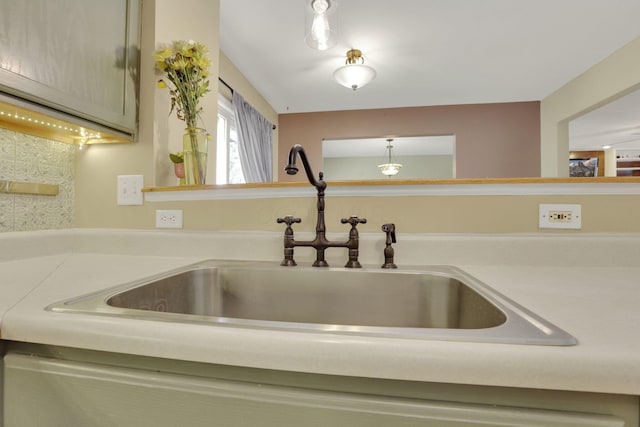 347 Wyncroft Ct, Pataskala, OH 43062 - details with a sink and light countertops