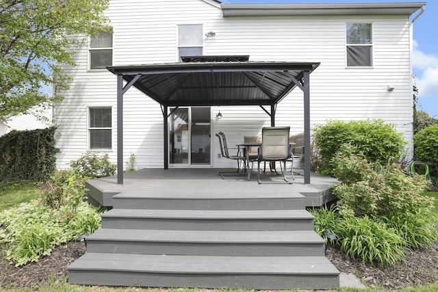 347 Wyncroft Ct, Pataskala, OH 43062 - back of house featuring a gazebo, a deck, and outdoor dining space