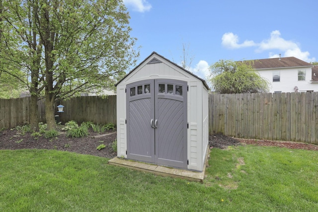 347 Wyncroft Ct, Pataskala, OH 43062 - view of shed with a fenced backyard