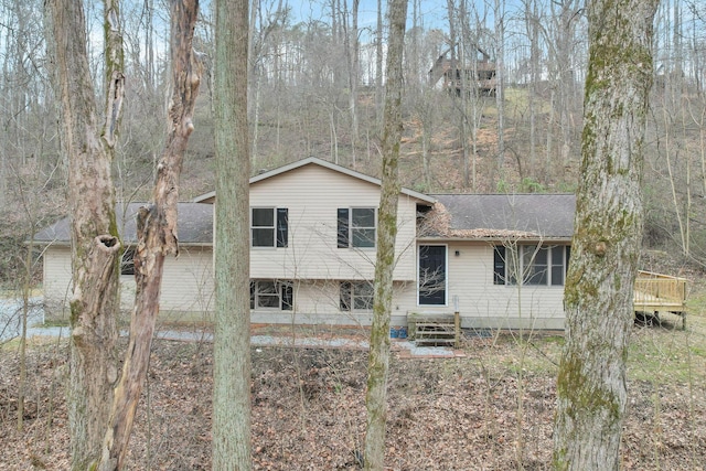 1889 Wolverine Dr, Sugar Grove, OH 43155 - back of property featuring roof with shingles