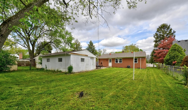 4589 Annhurst Rd, Columbus, OH 43228 - back of property with an outdoor structure