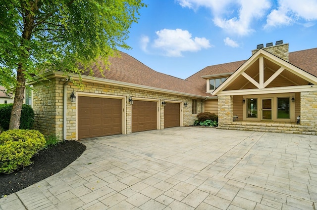 2085 Chickasaw Dr, London, OH 43140 - photo 1